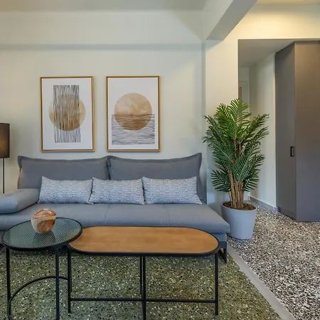 Two Bedroom Athena Apartament *
