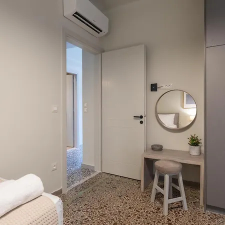 アパート Two Bedroom Athena アルゴストリオン